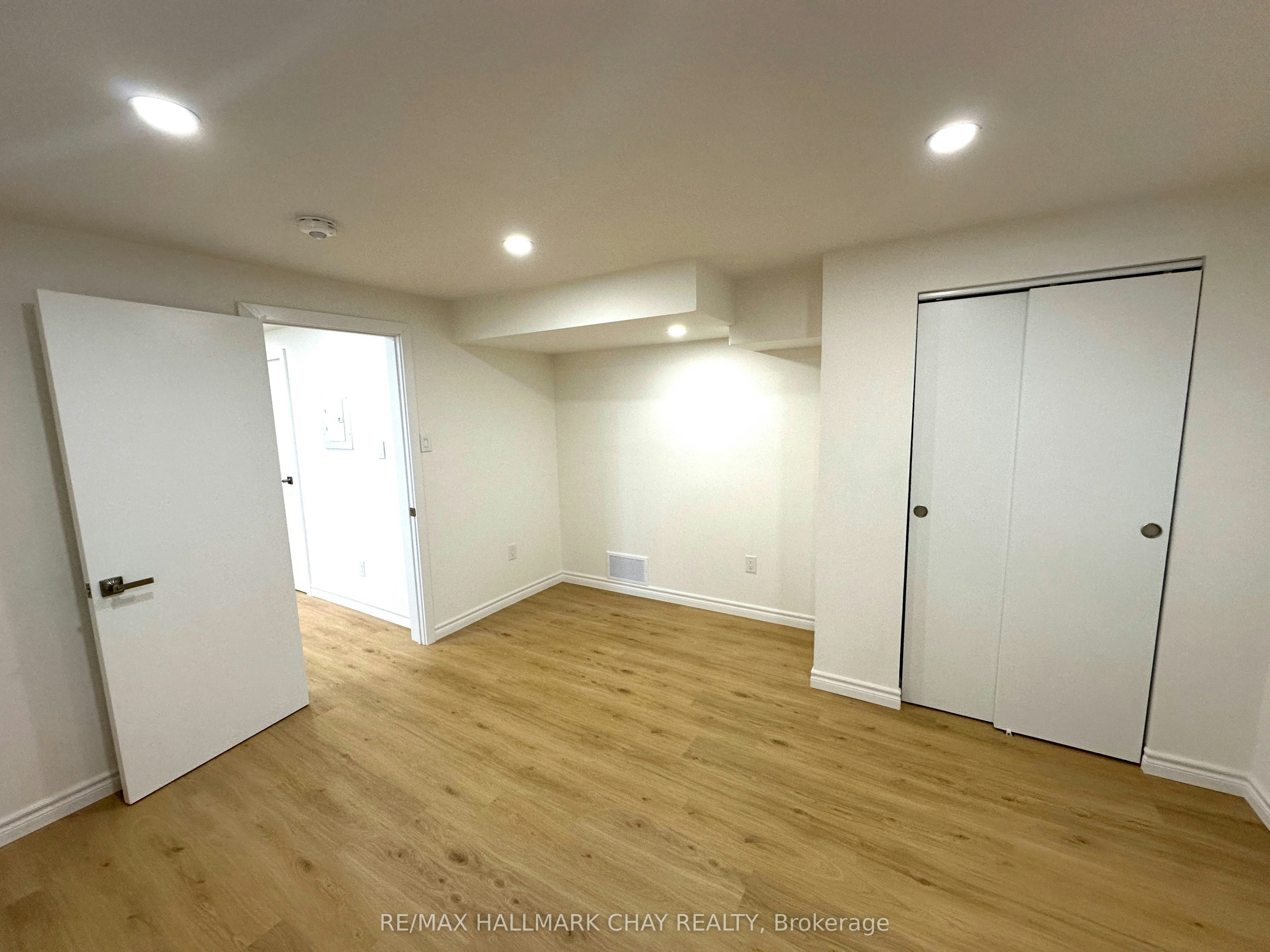 Lower-1 Touchette Drive, Barrie, ON, L4N 7L8 - 28