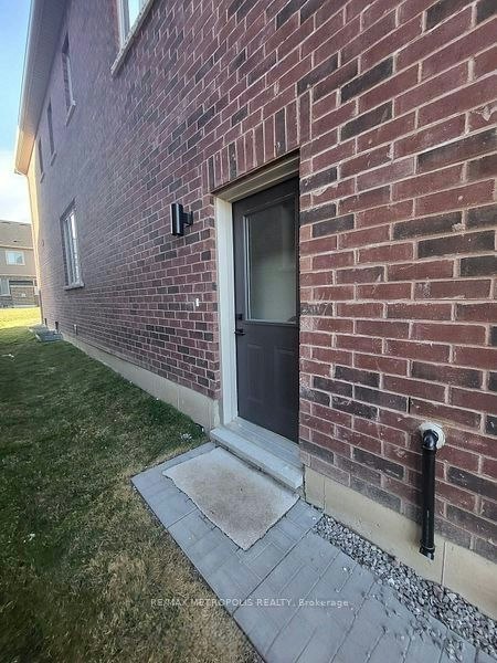 BSMT-31 Shepherd Drive, Barrie, ON, L9J 0K4 - 2