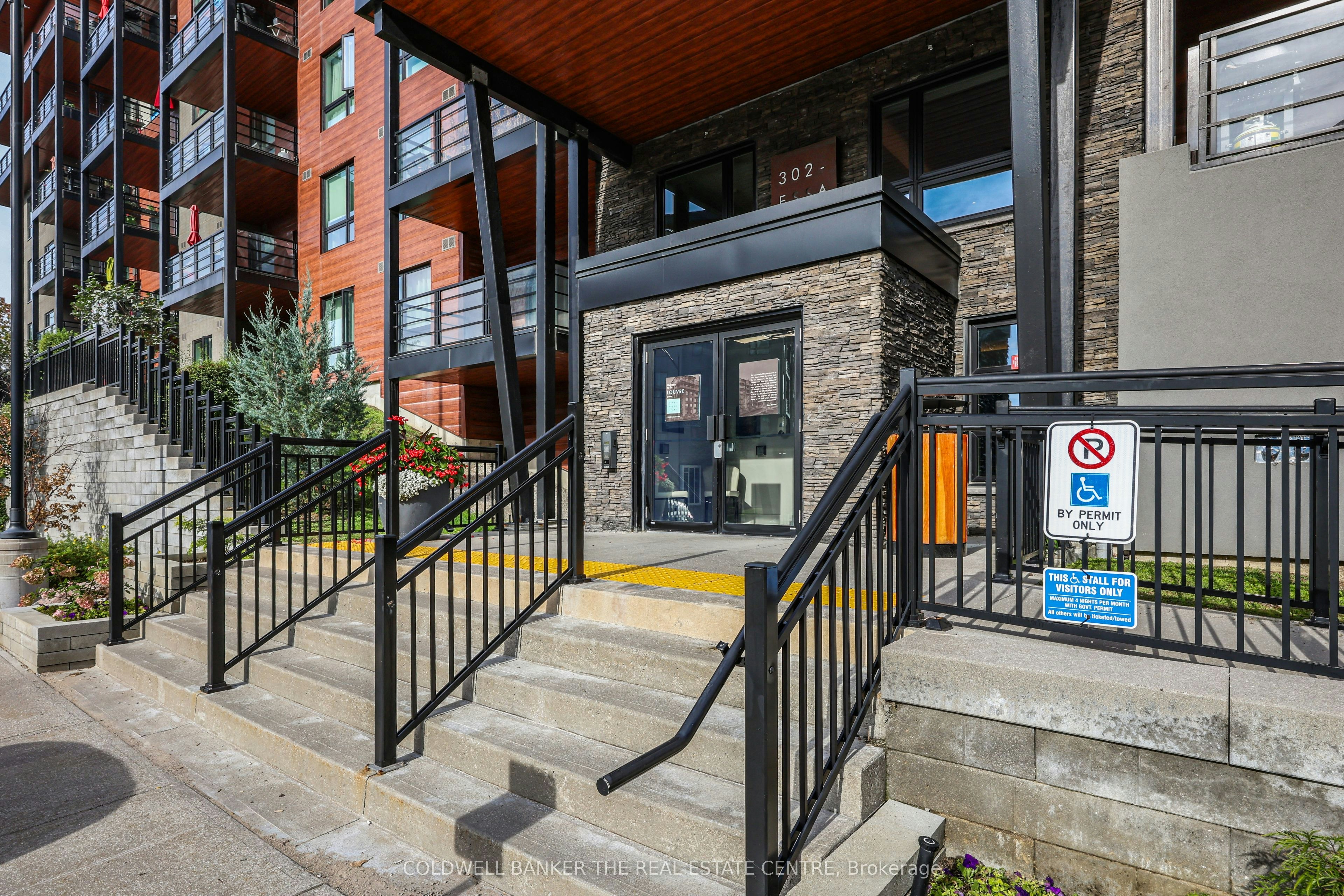 312-302 Essa Road, Barrie, ON, L9J 0H3 - 4