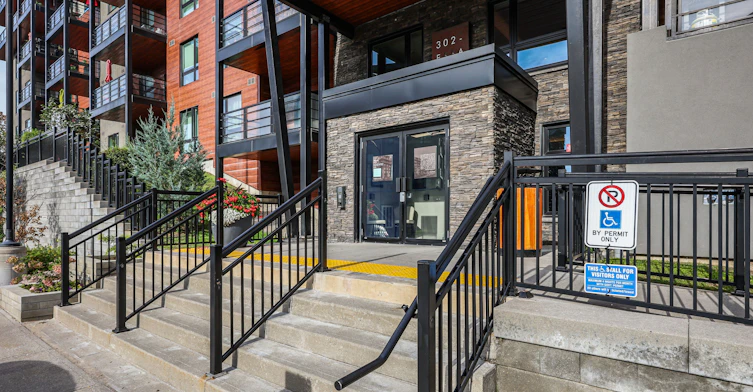 312-302 Essa Road, Barrie, ON, L9J 0H3 - 4