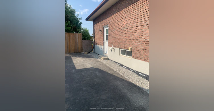 Unit 1-44 Cynthia Court, Barrie, ON, L4M 2X4 - 7