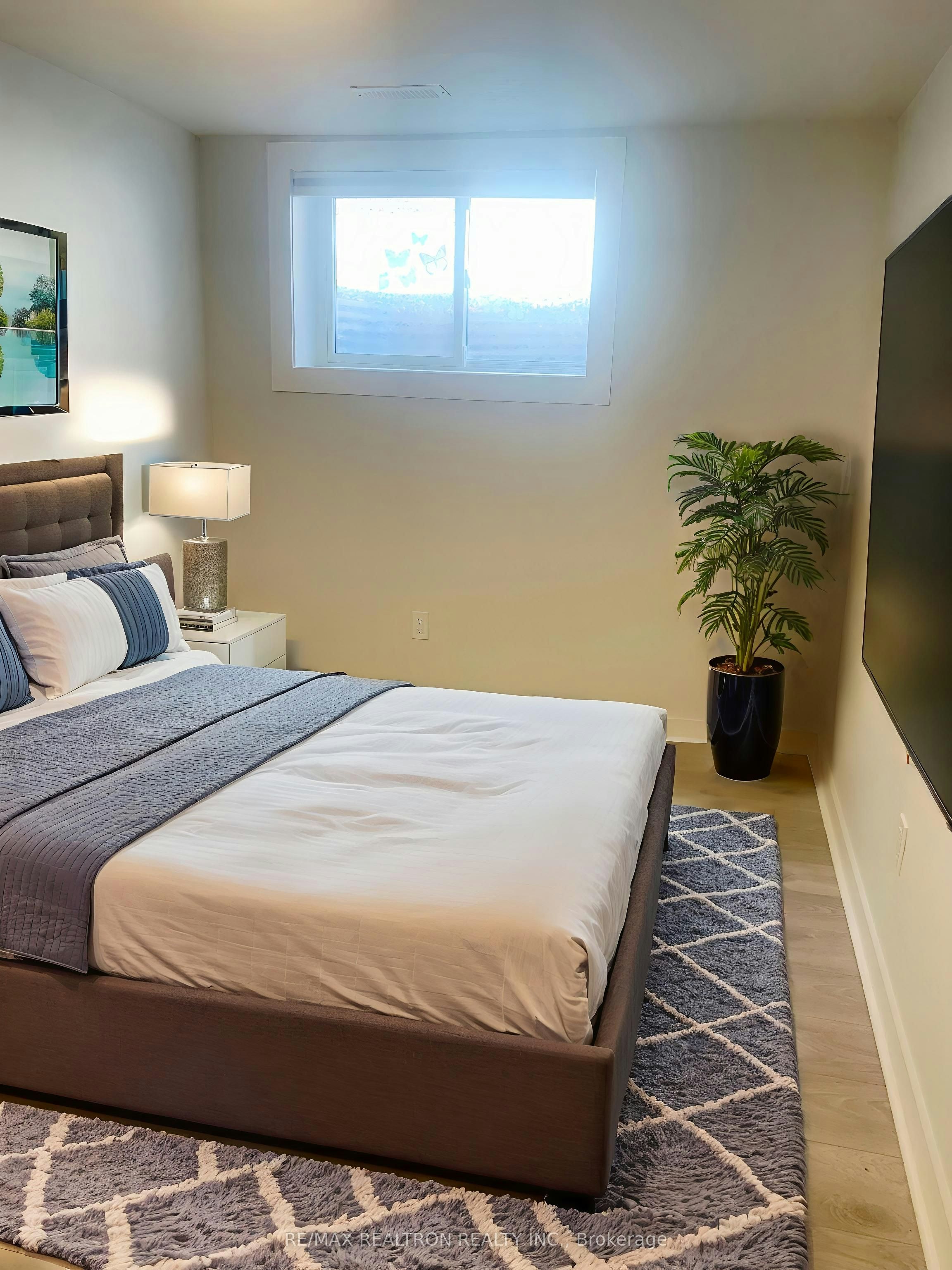 Unit 1-44 Cynthia Court, Barrie, ON, L4M 2X4 - 8