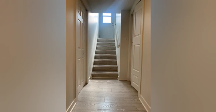 Unit 1-44 Cynthia Court, Barrie, ON, L4M 2X4 - 6