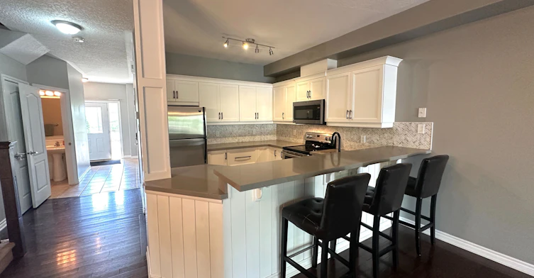 18 Claudio Crescent, Barrie, ON, L4N 6L5 - 8