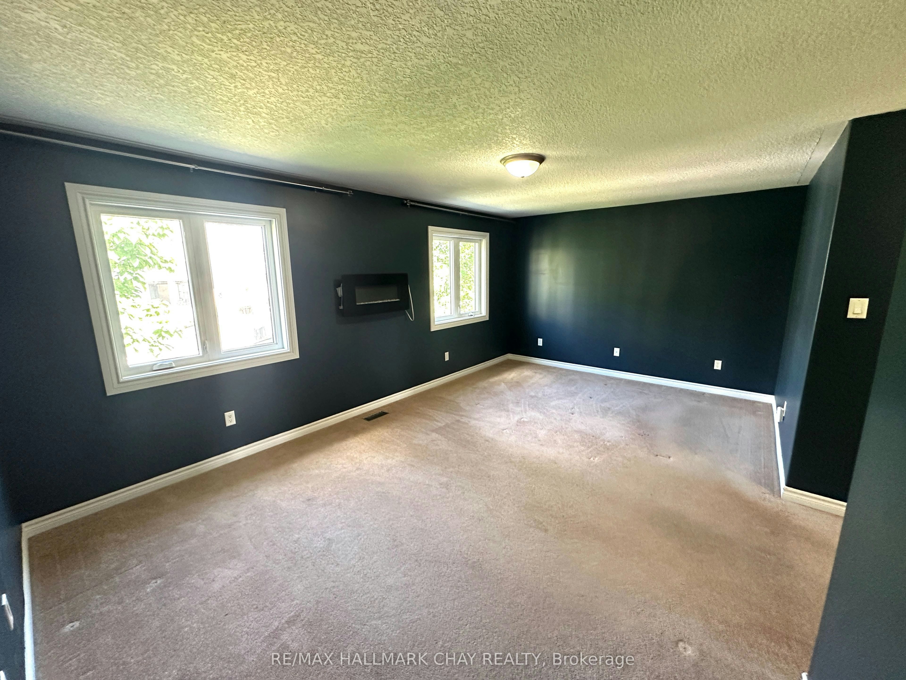 18 Claudio Crescent, Barrie, ON, L4N 6L5 - 18