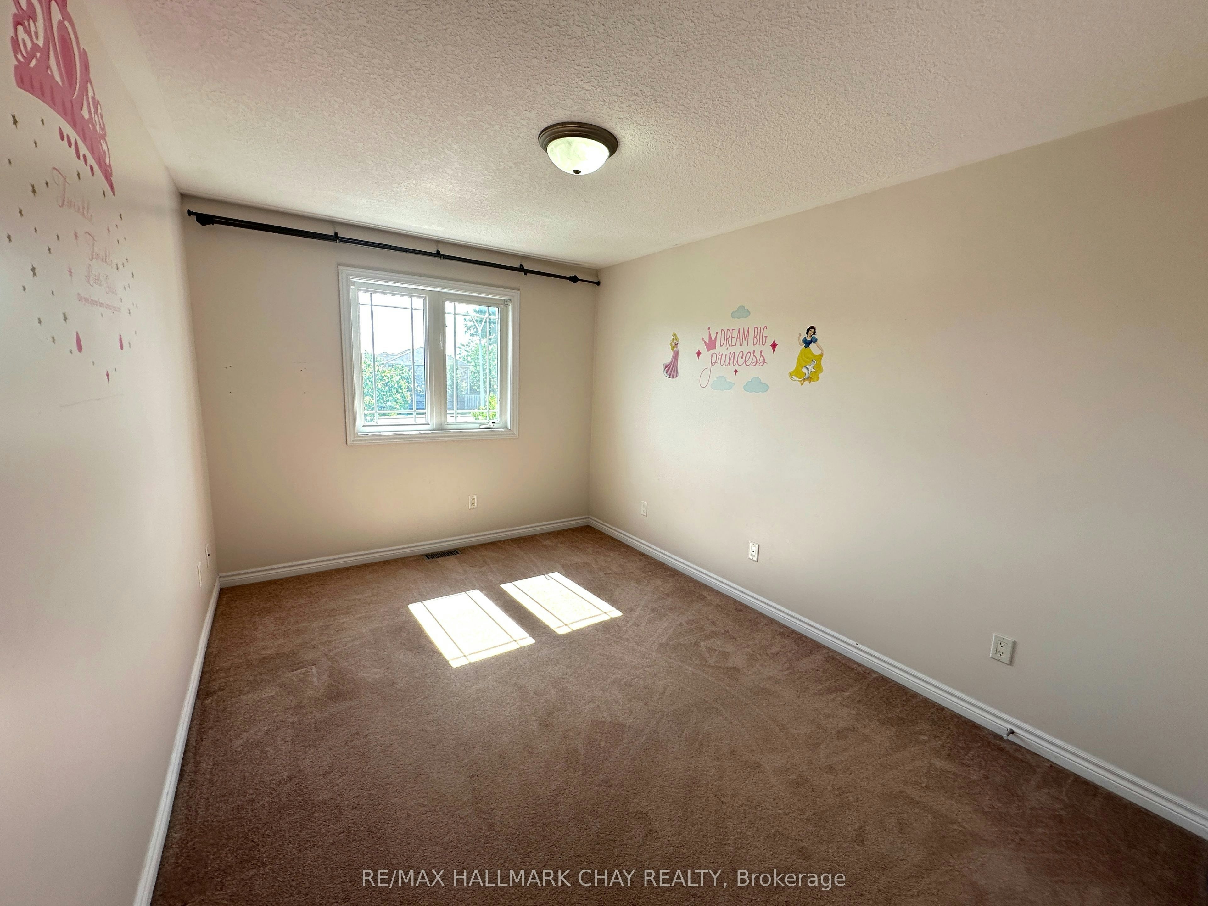 18 Claudio Crescent, Barrie, ON, L4N 6L5 - 15