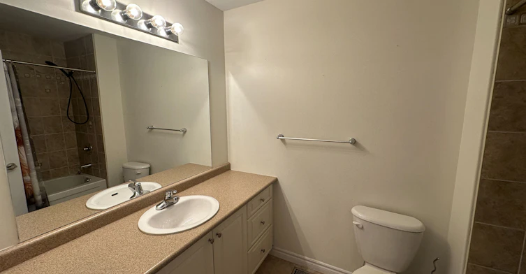 18 Claudio Crescent, Barrie, ON, L4N 6L5 - 16