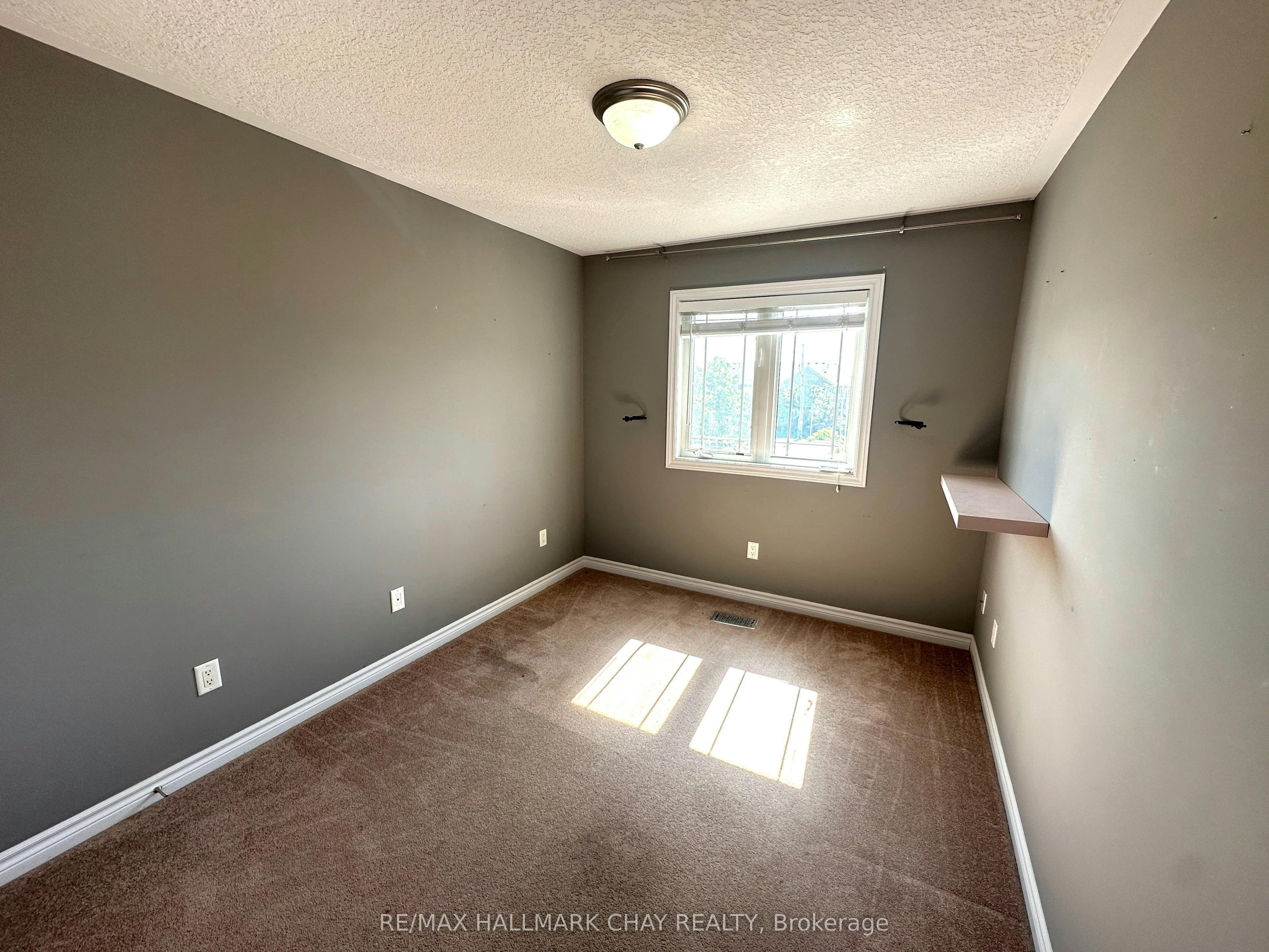 18 Claudio Crescent, Barrie, ON, L4N 6L5 - 14