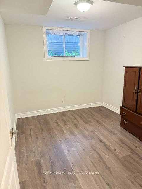 76 Larkin Drive, Barrie, ON, L4M 7B4 - 7
