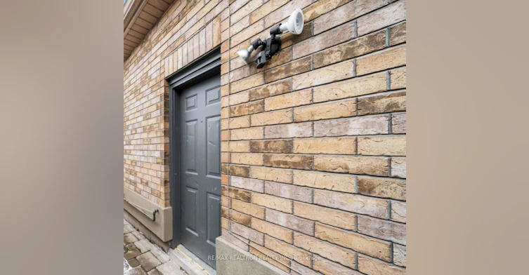 76 Larkin Drive, Barrie, ON, L4M 7B4 - 9