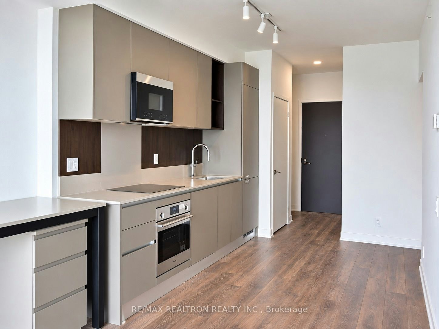 2903-39 Mary Street, Barrie, ON, L4N 1S9 - 2