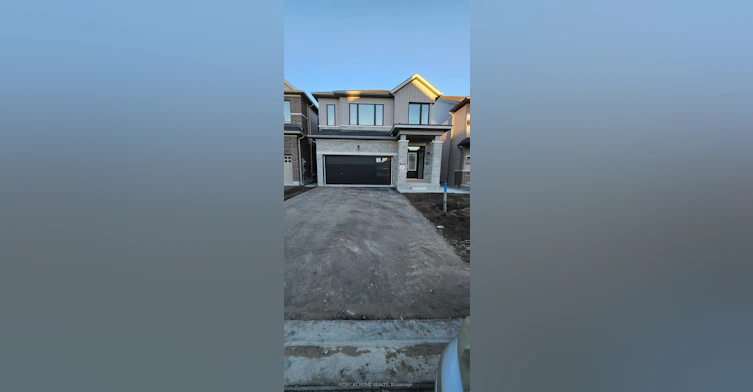 26 Prudhoe Terrace, Barrie, ON, L9J 0W2