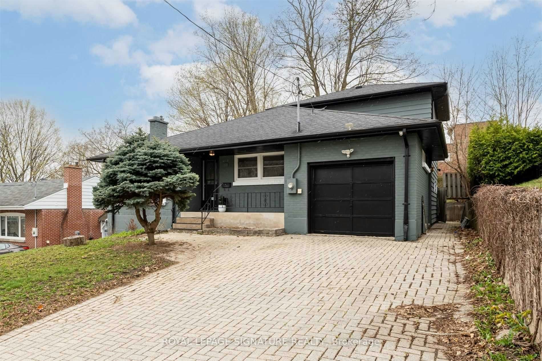 Main-22 Drury Lane, Barrie, ON, L4M 3C6