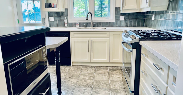 6 Beechcroft Circle, Barrie, ON, L4M 4Y4 - 5