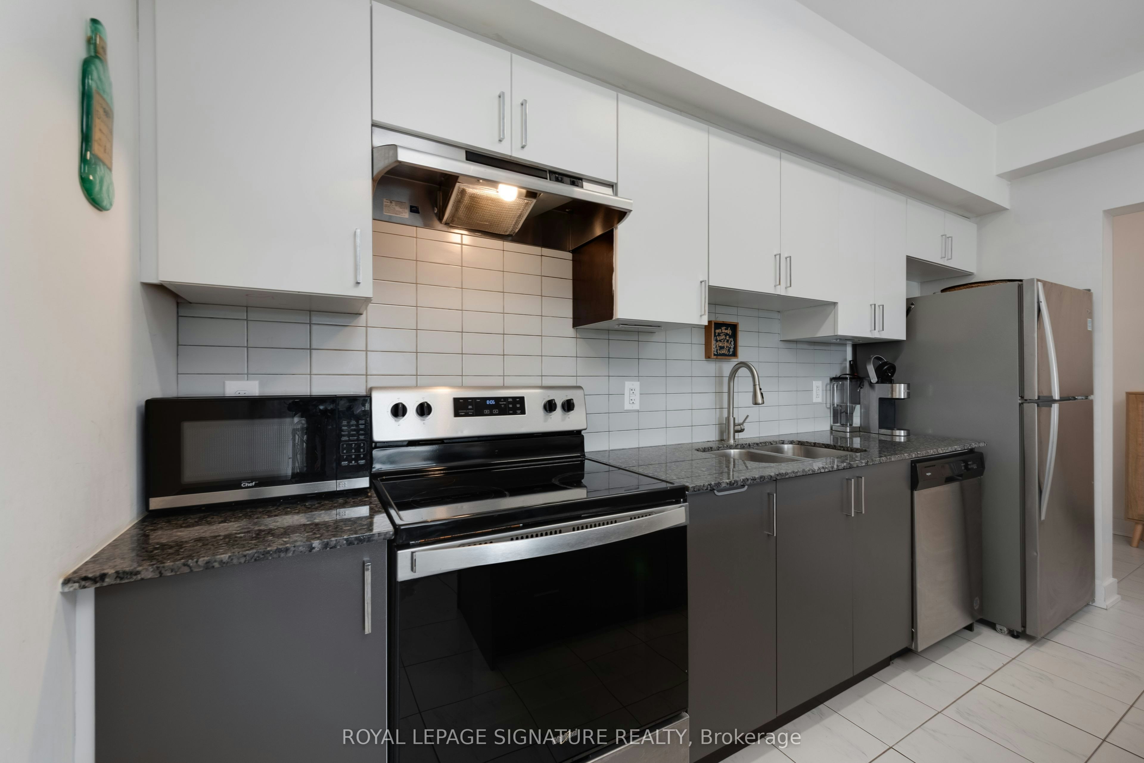 508-10 Culinary Lane, Barrie, ON, L9J 0K2 - 13