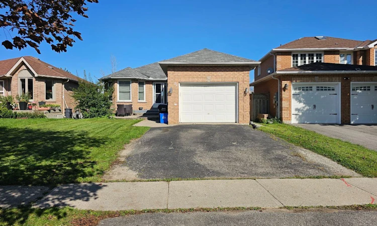 23 Morton Crescent