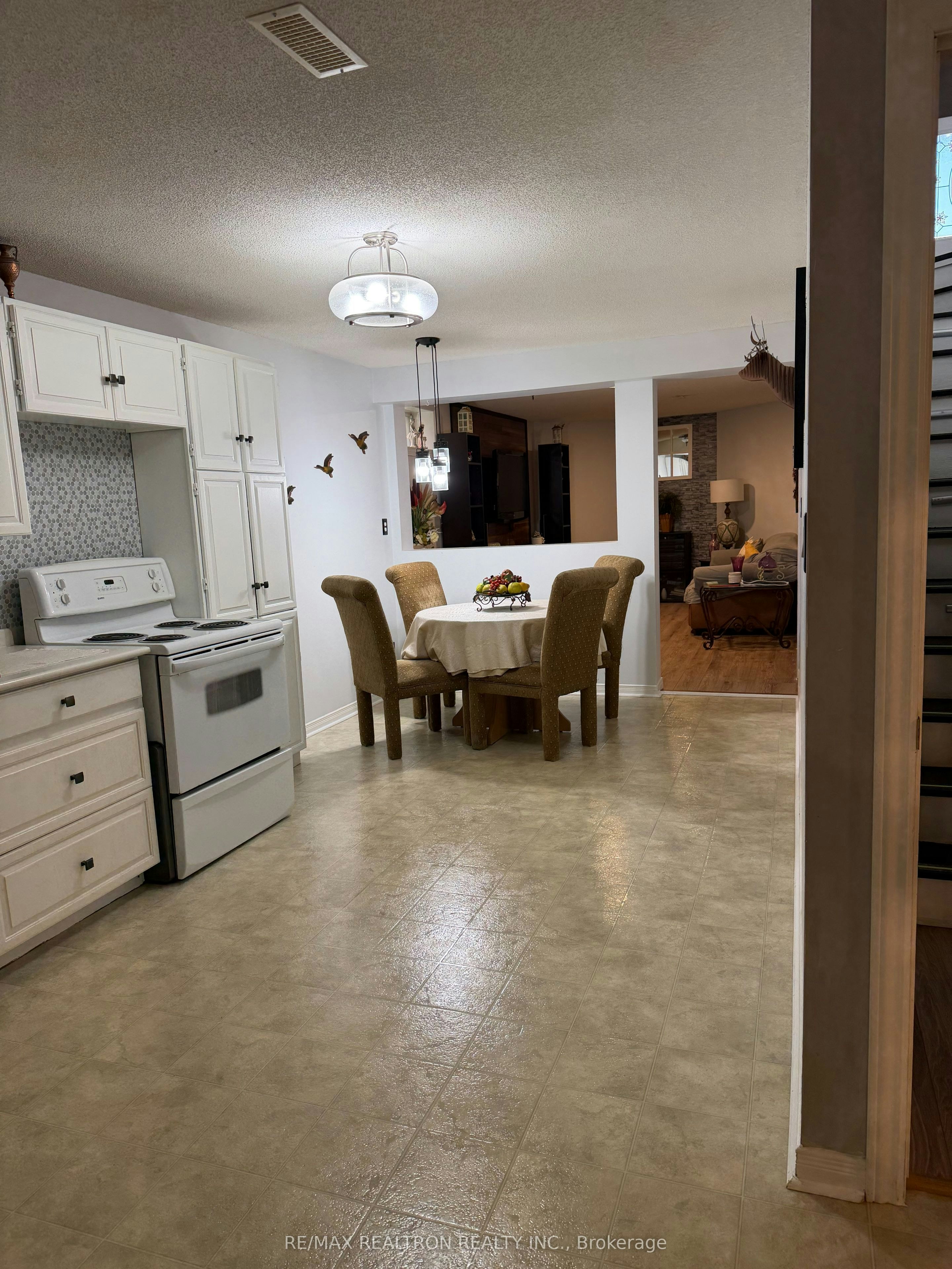 46 Cloughley Drive, Barrie, ON, L4N 9T3 - 27