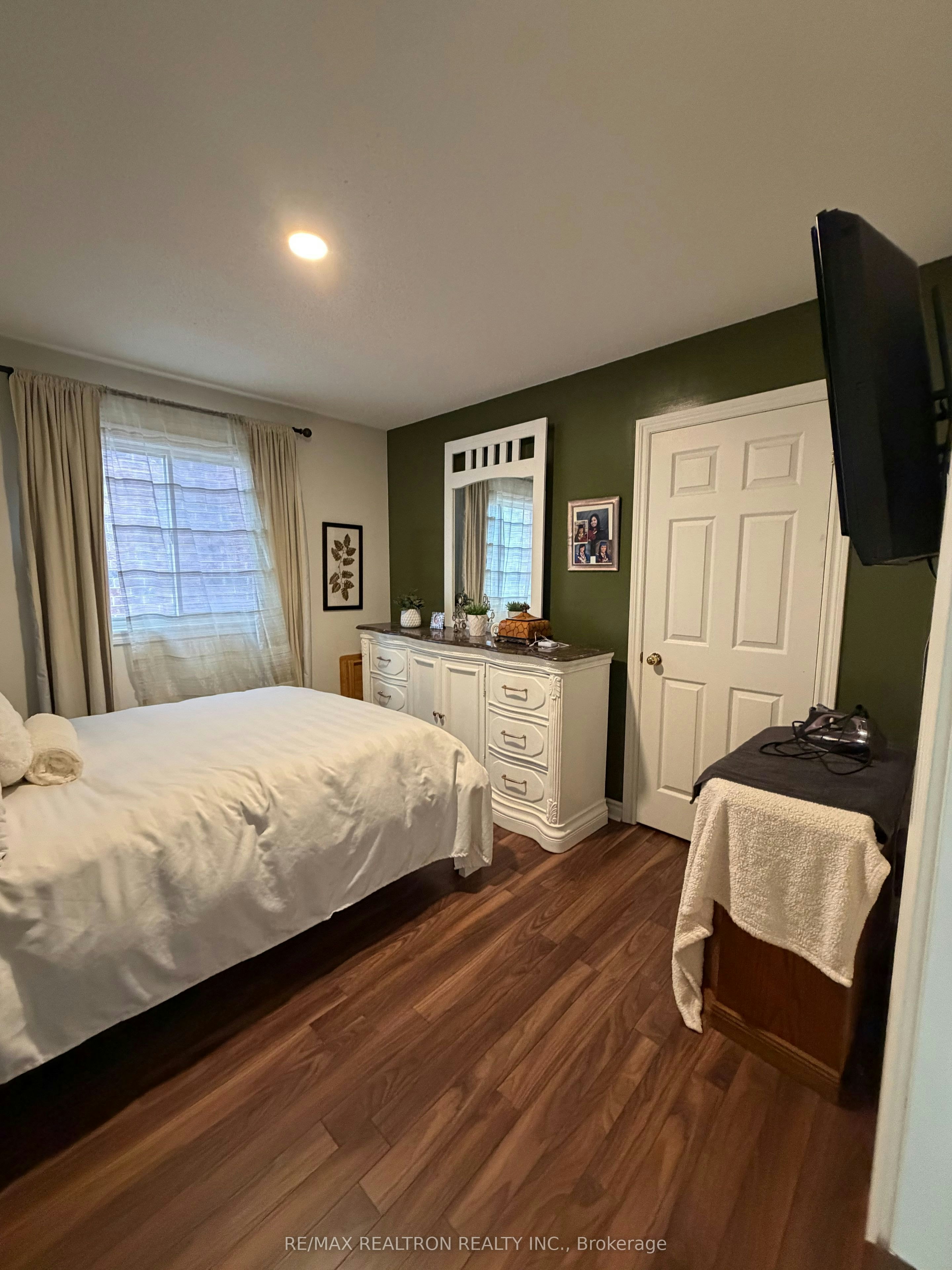 46 Cloughley Drive, Barrie, ON, L4N 9T3 - 18