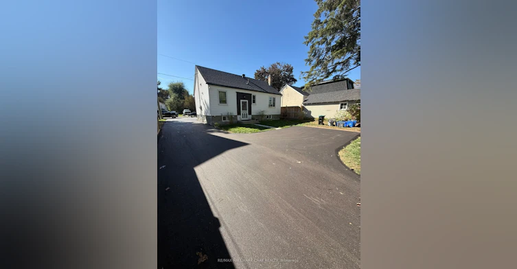 137 Clapperton Street, Barrie, ON, L4M 3G3