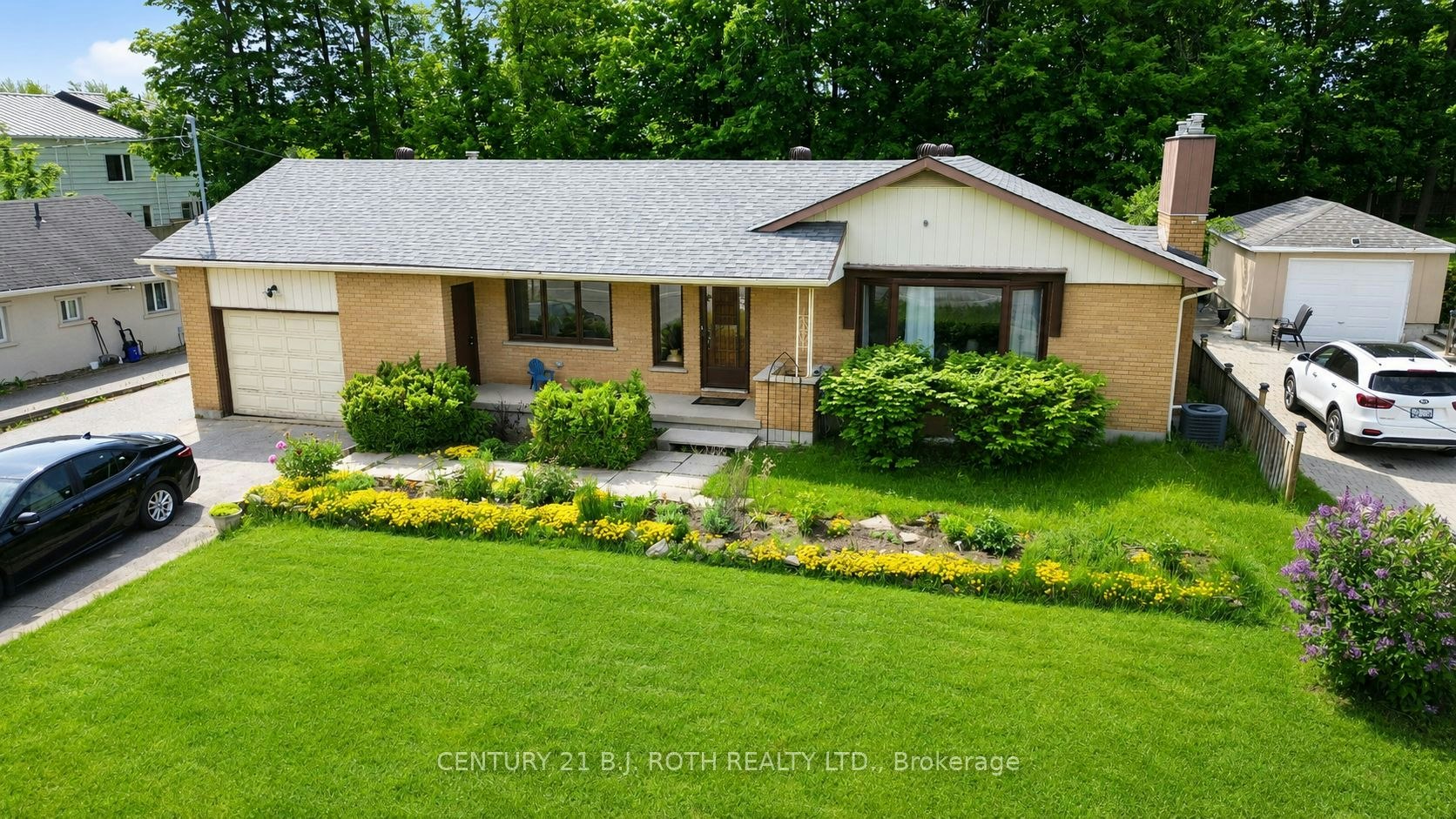 823 Essa Road, Barrie, ON, L4N 9G5