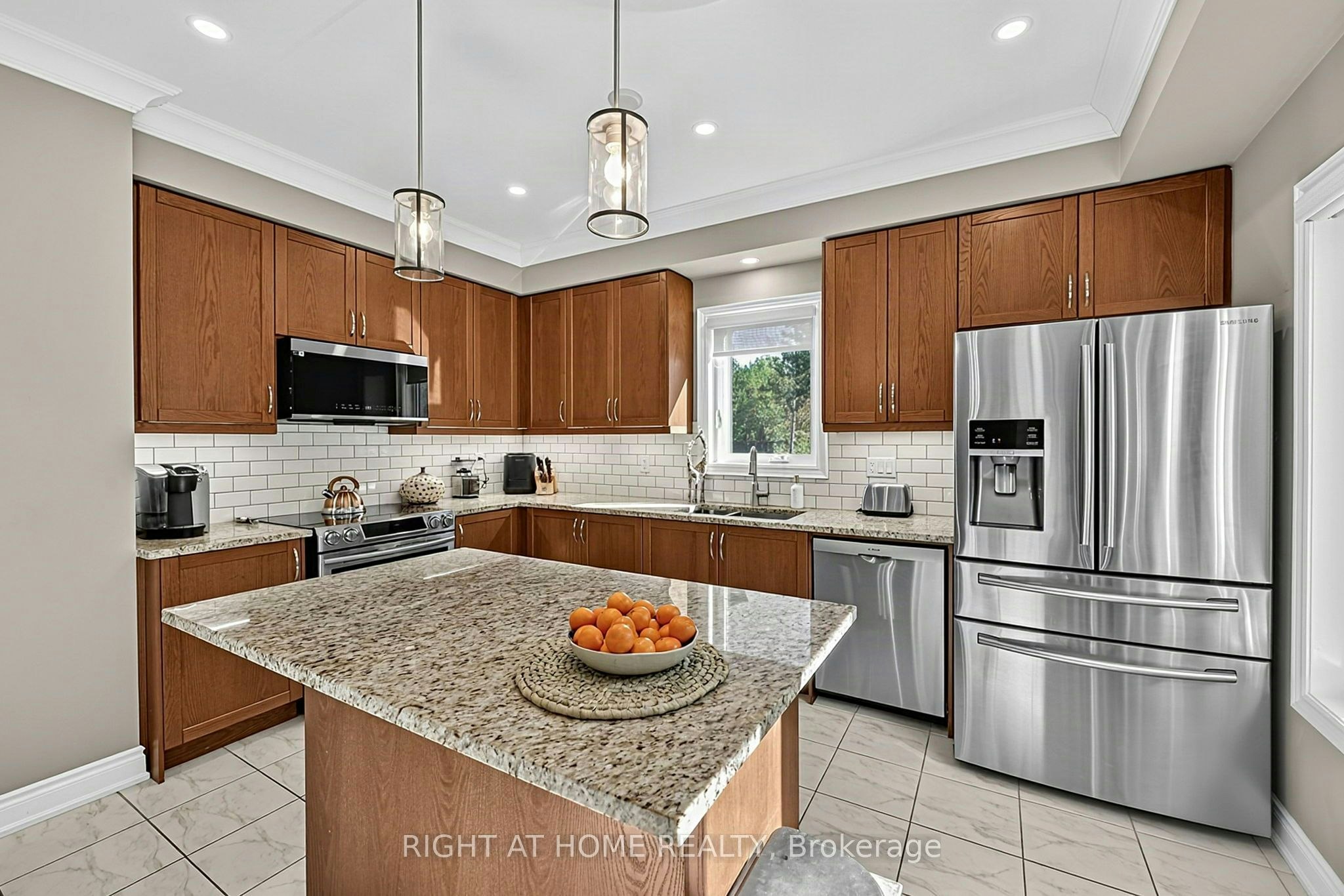 6 Boville Court, Oro-Medonte, ON, L0L 2L0 - 9