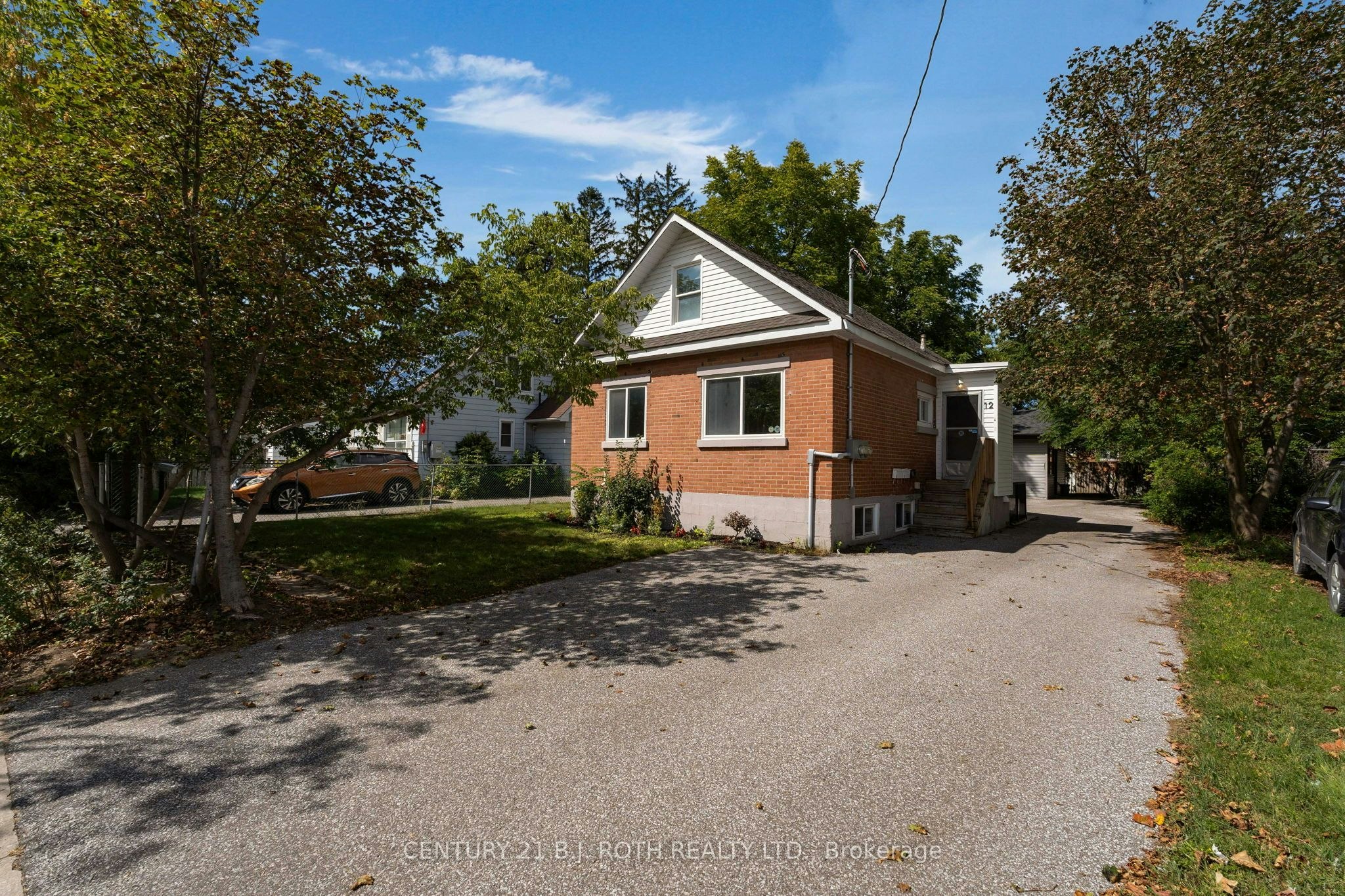 Units 1 + 2 + Coach House-12 Dufferin Street, Barrie, ON, L4N 2J7