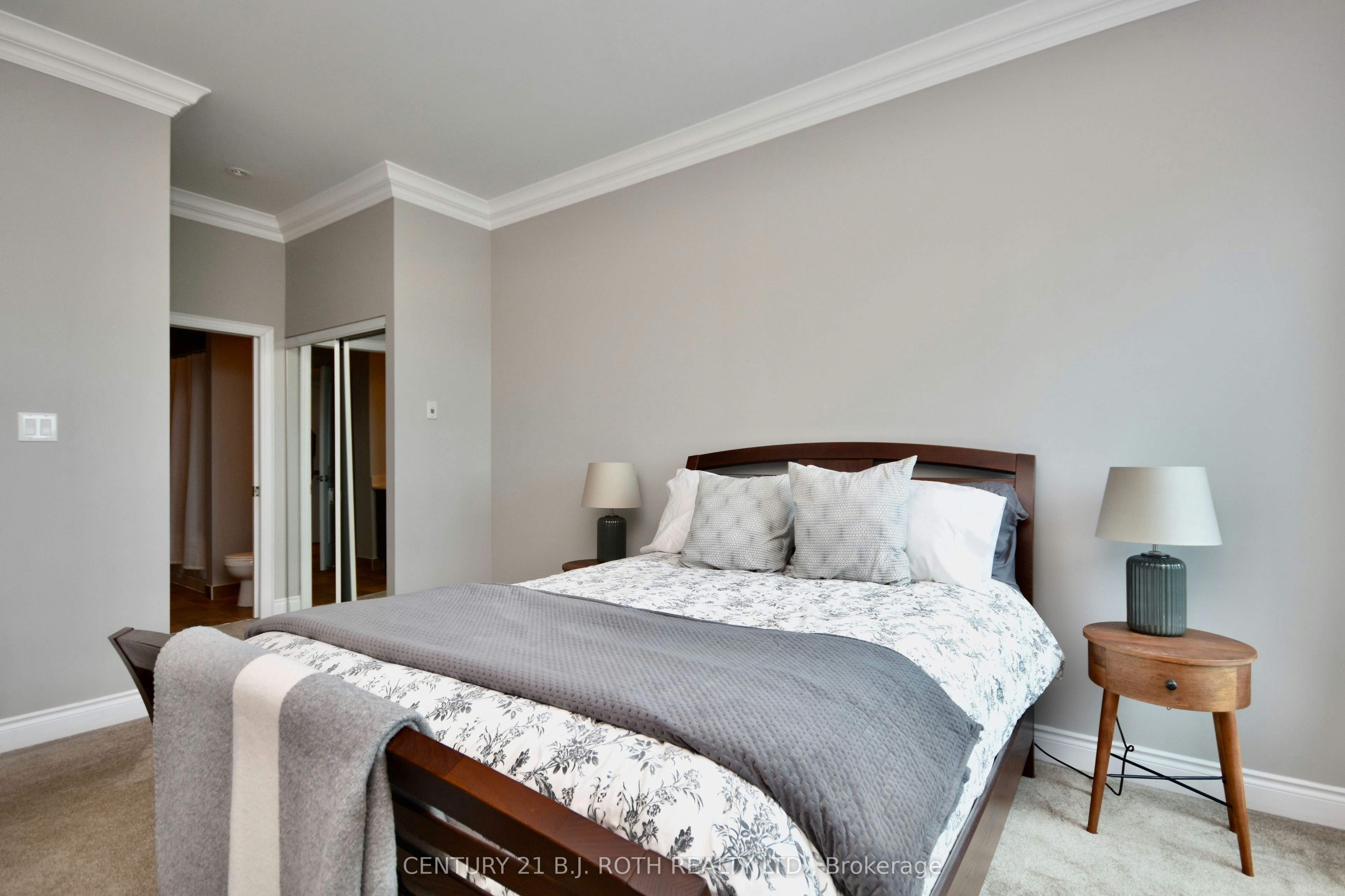 PH11-37 Ellen Street, Barrie, ON, L4N 6G2 - 11