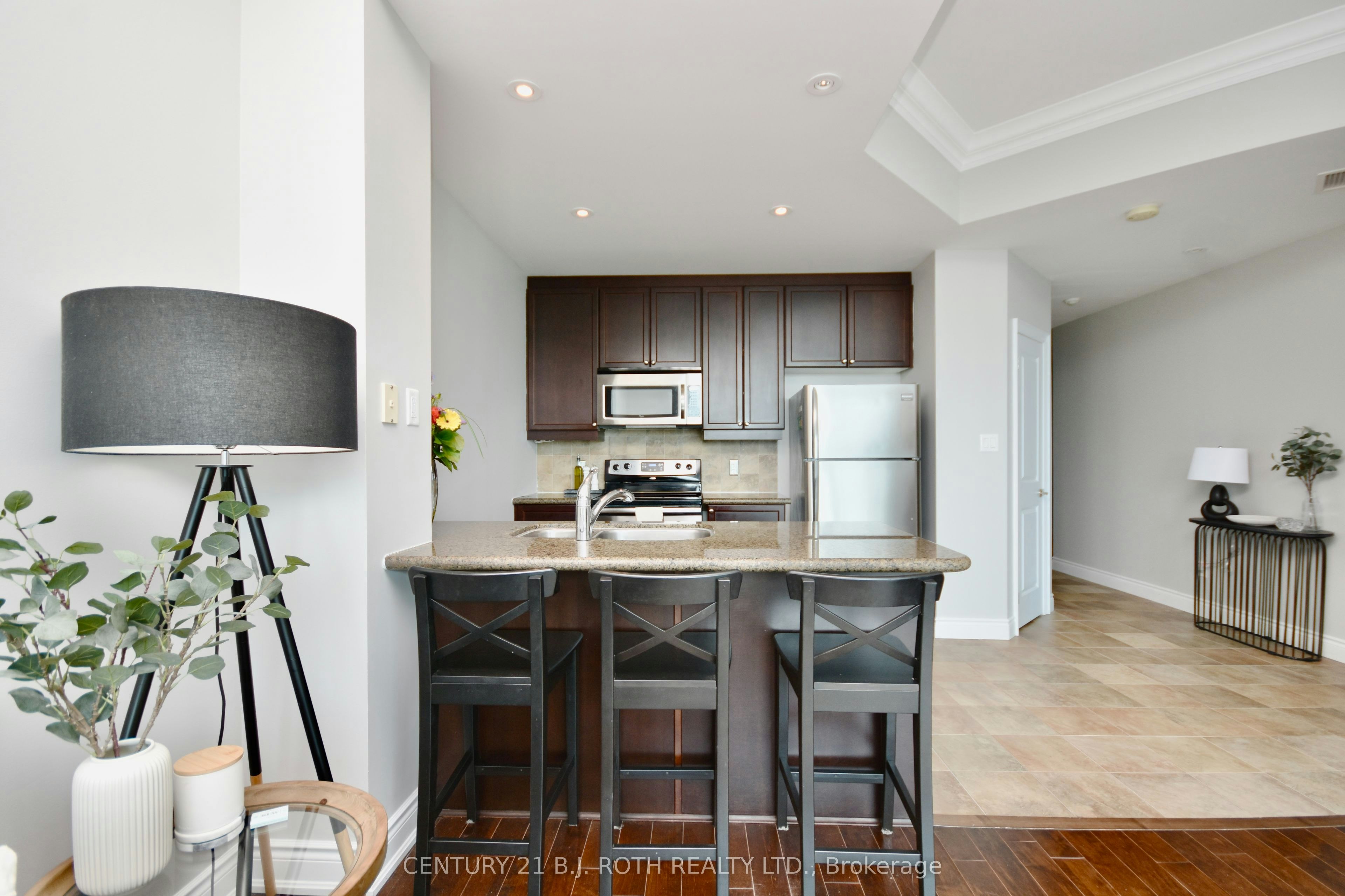 PH11-37 Ellen Street, Barrie, ON, L4N 6G2 - 4