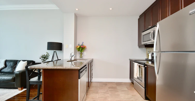 PH11-37 Ellen Street, Barrie, ON, L4N 6G2 - 2