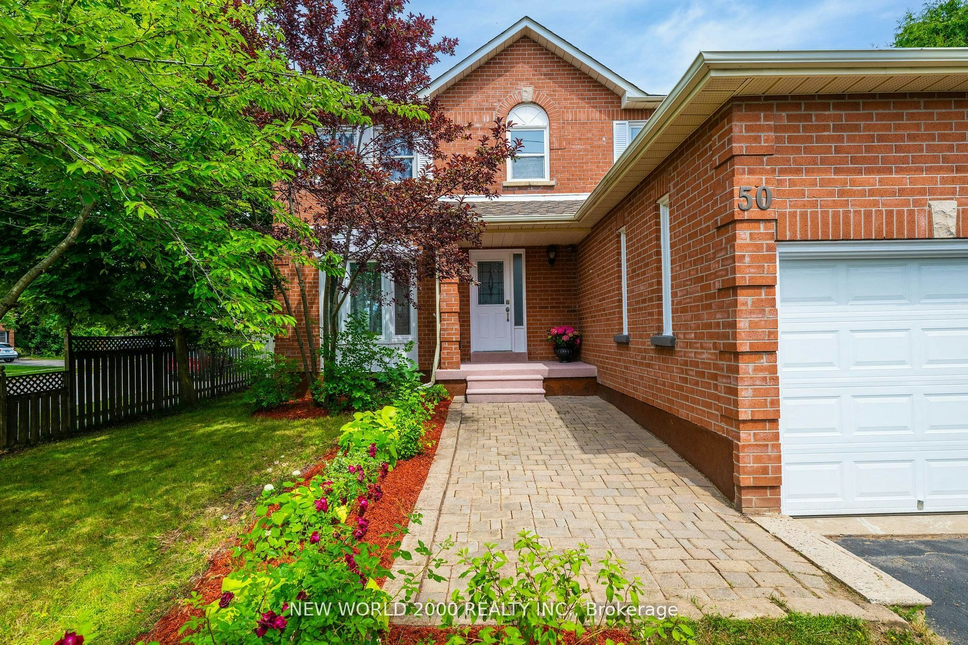 50 Livingstone Street W, Barrie, ON, L4N 7J2