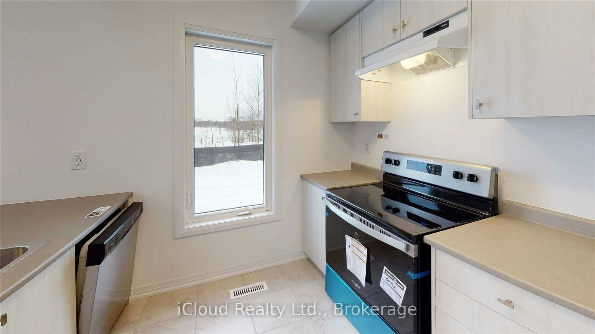 58 Brown Bear Street, Barrie, ON, L9J 0H8 - 3