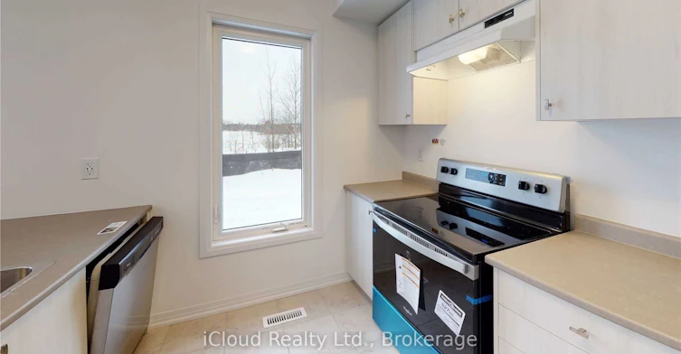 58 Brown Bear Street, Barrie, ON, L9J 0H8 - 3