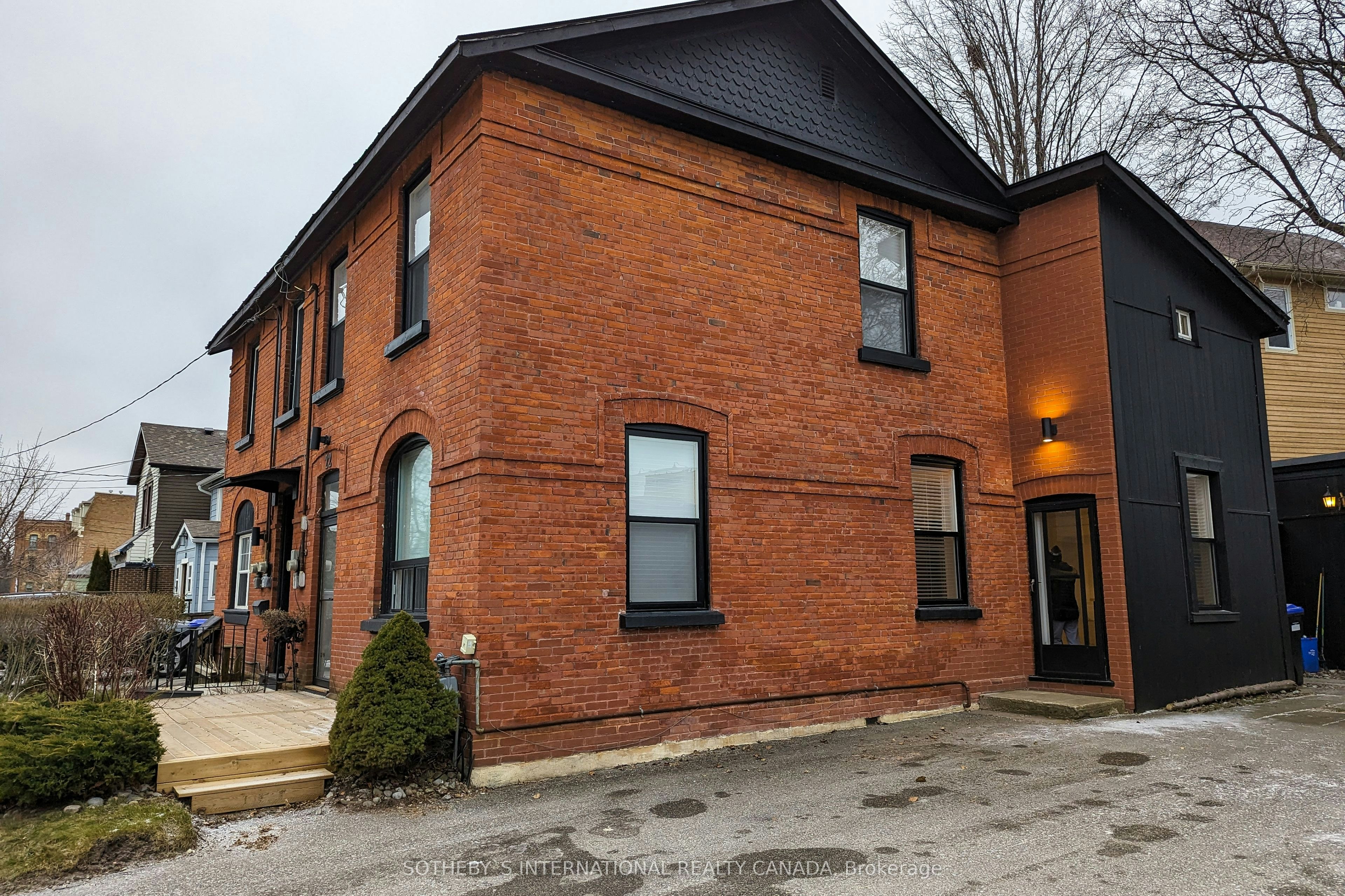 22 St. Paul Street, Collingwood, ON, L9Y 3N9 - 2