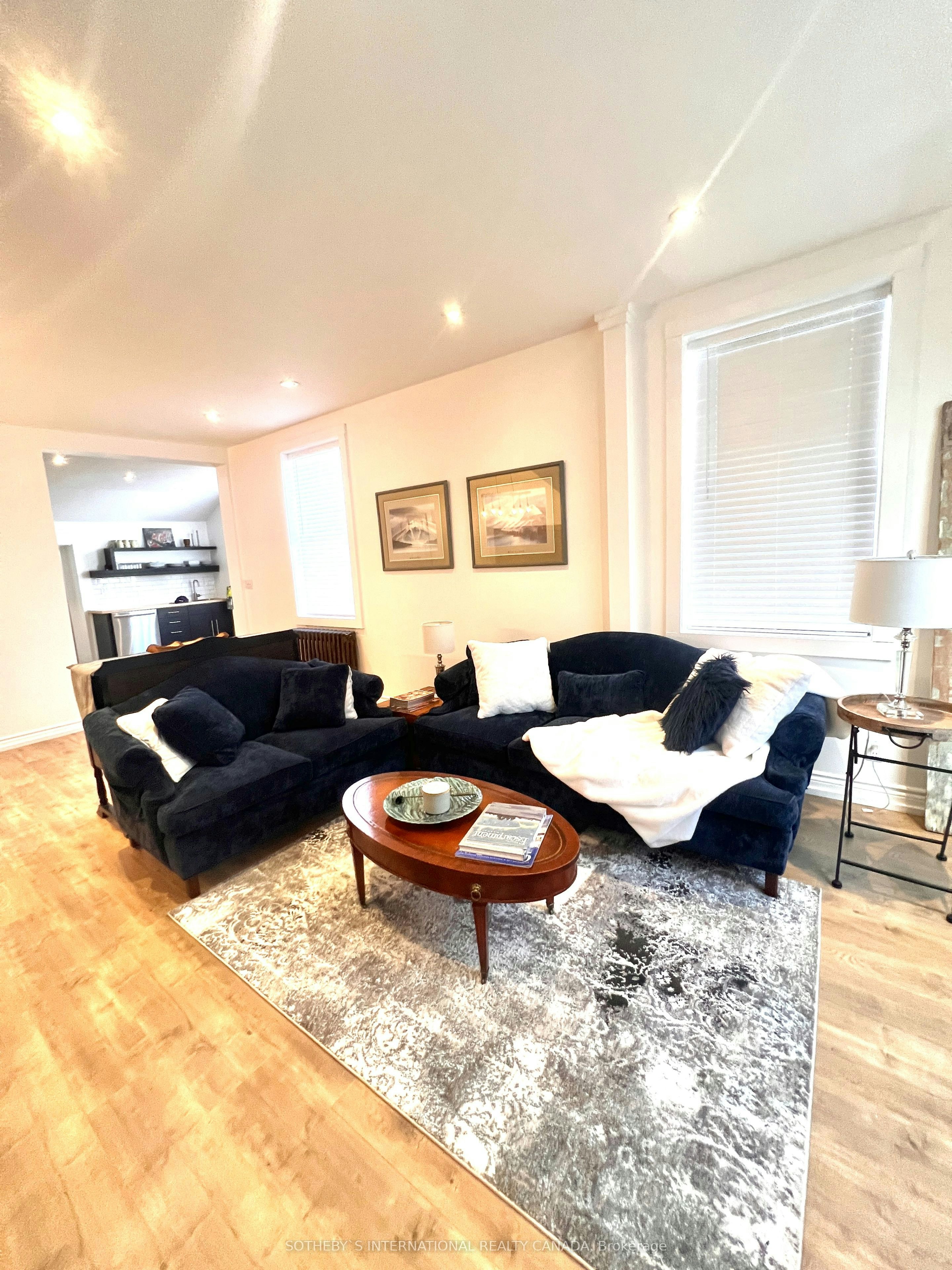 22 St. Paul Street, Collingwood, ON, L9Y 3N9 - 7