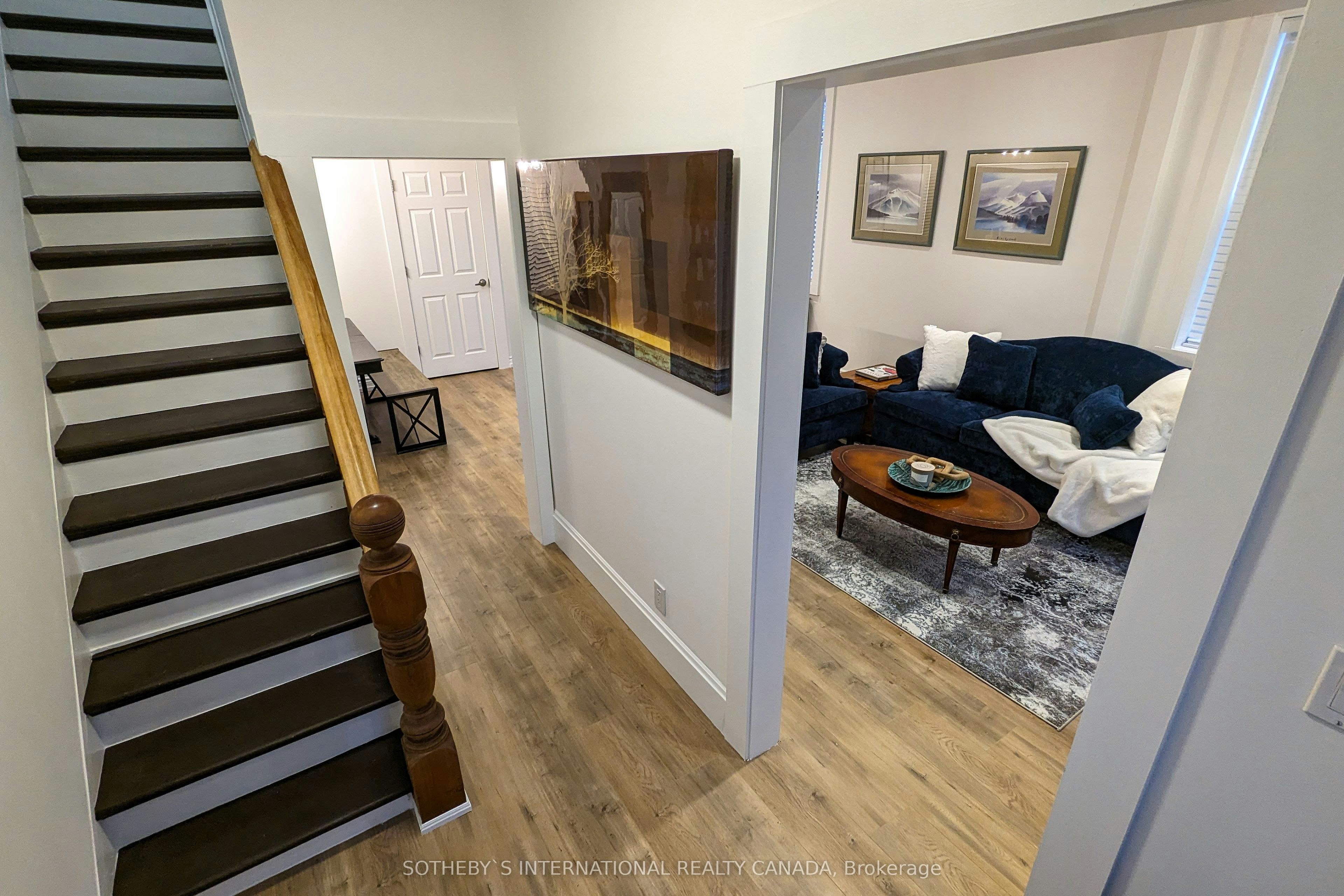 22 St. Paul Street, Collingwood, ON, L9Y 3N9 - 4