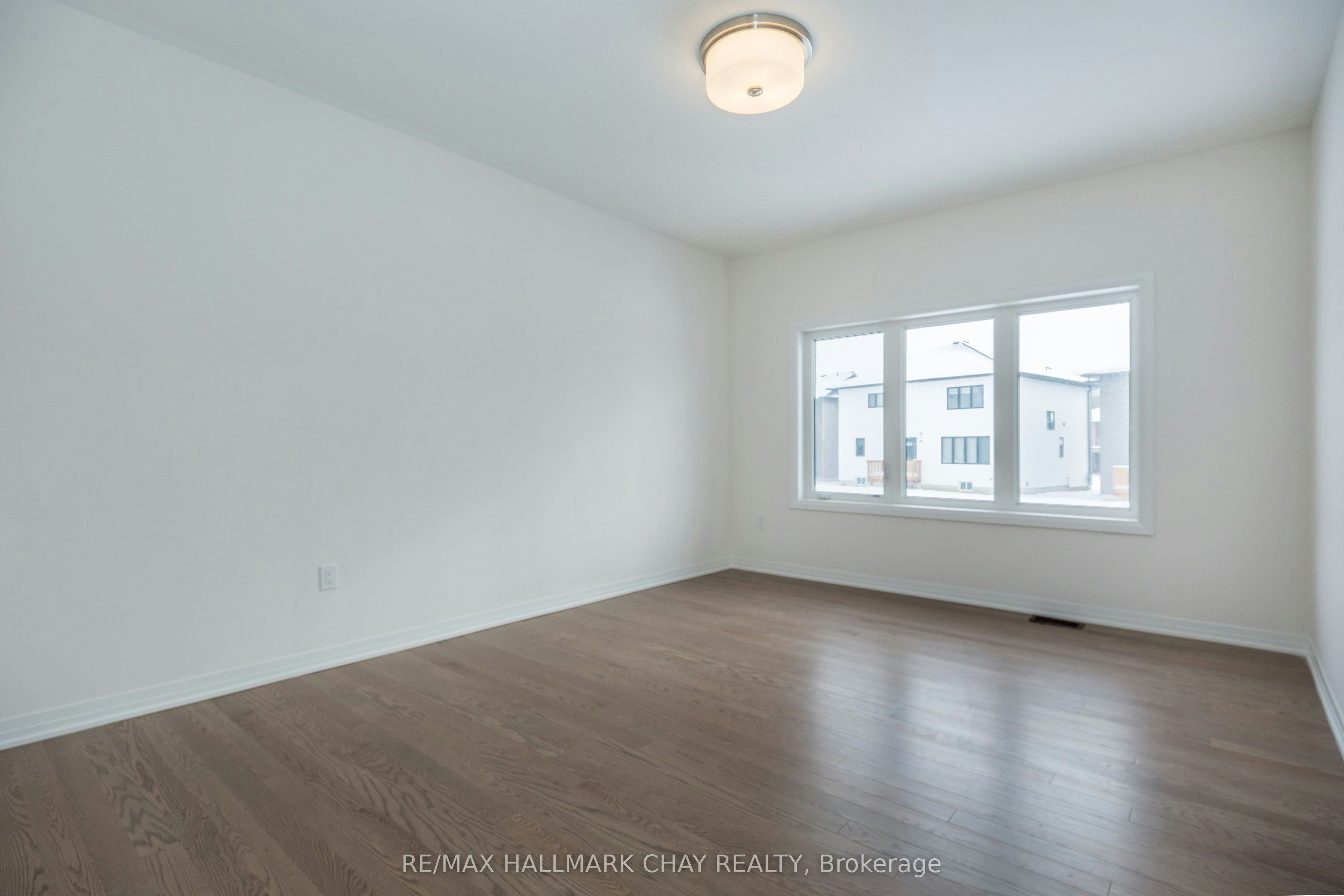 3041 Sandy Acres Avenue, Severn, ON, L3V 8P9 - 11