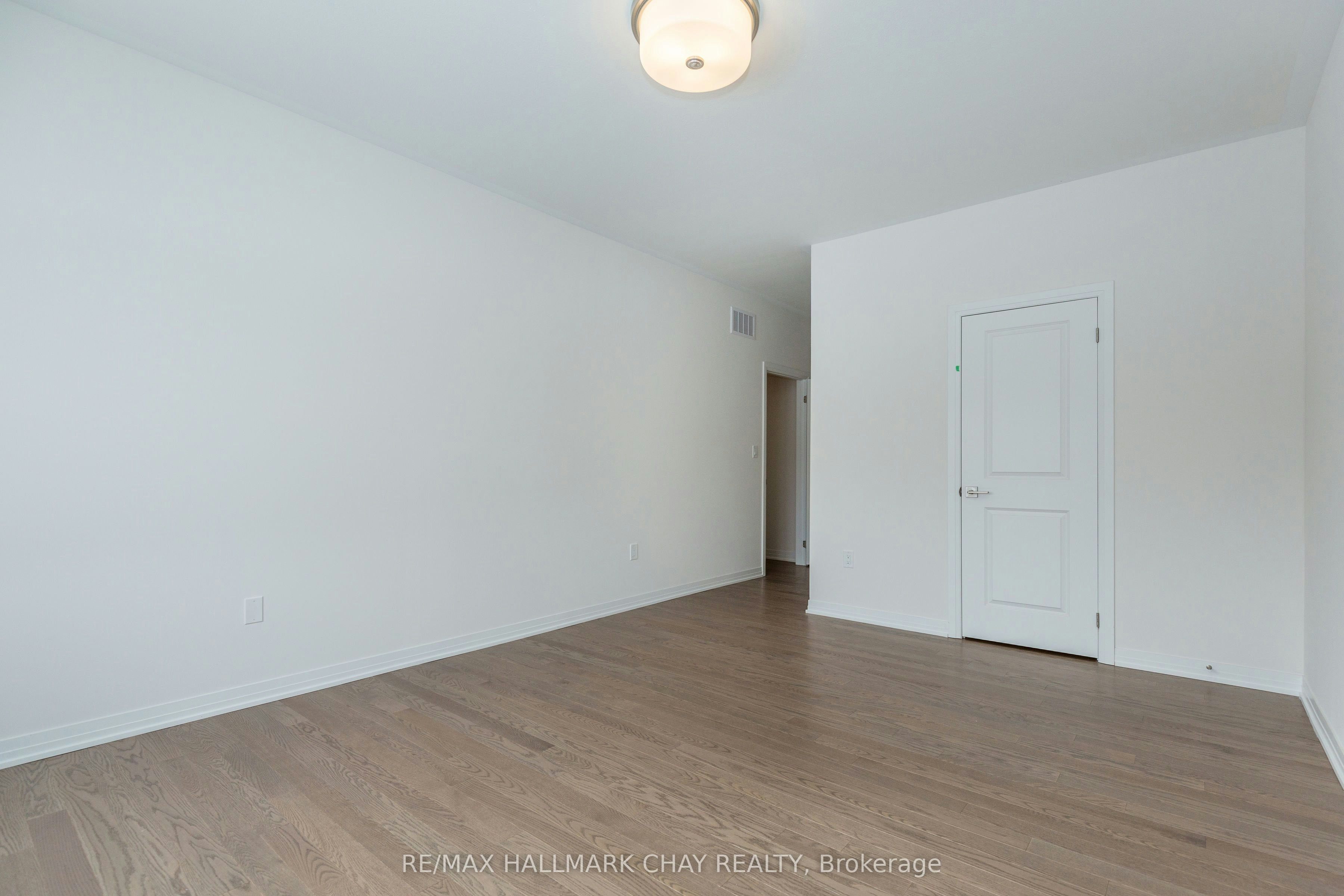 3041 Sandy Acres Avenue, Severn, ON, L3V 8P9 - 13