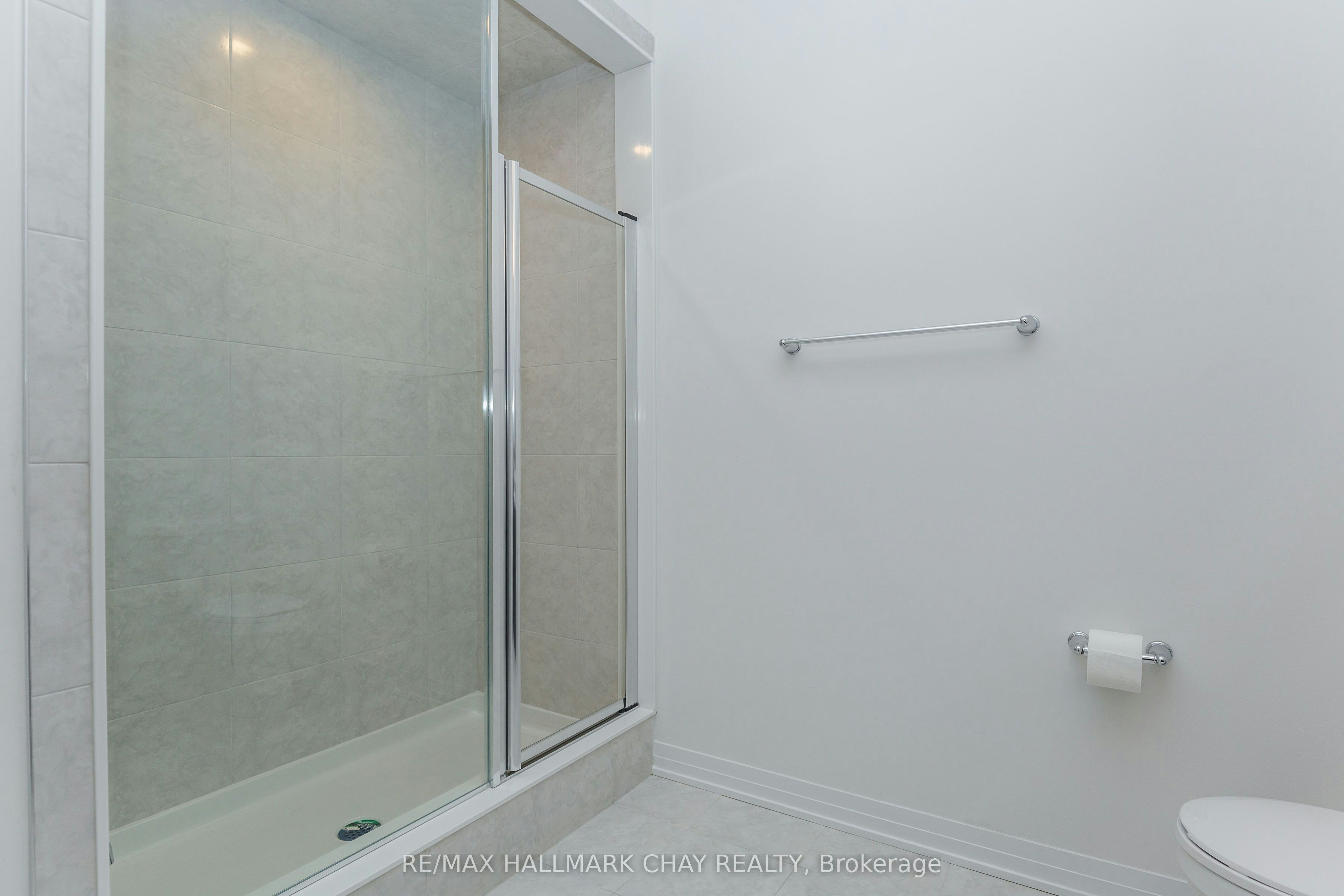 3041 Sandy Acres Avenue, Severn, ON, L3V 8P9 - 10