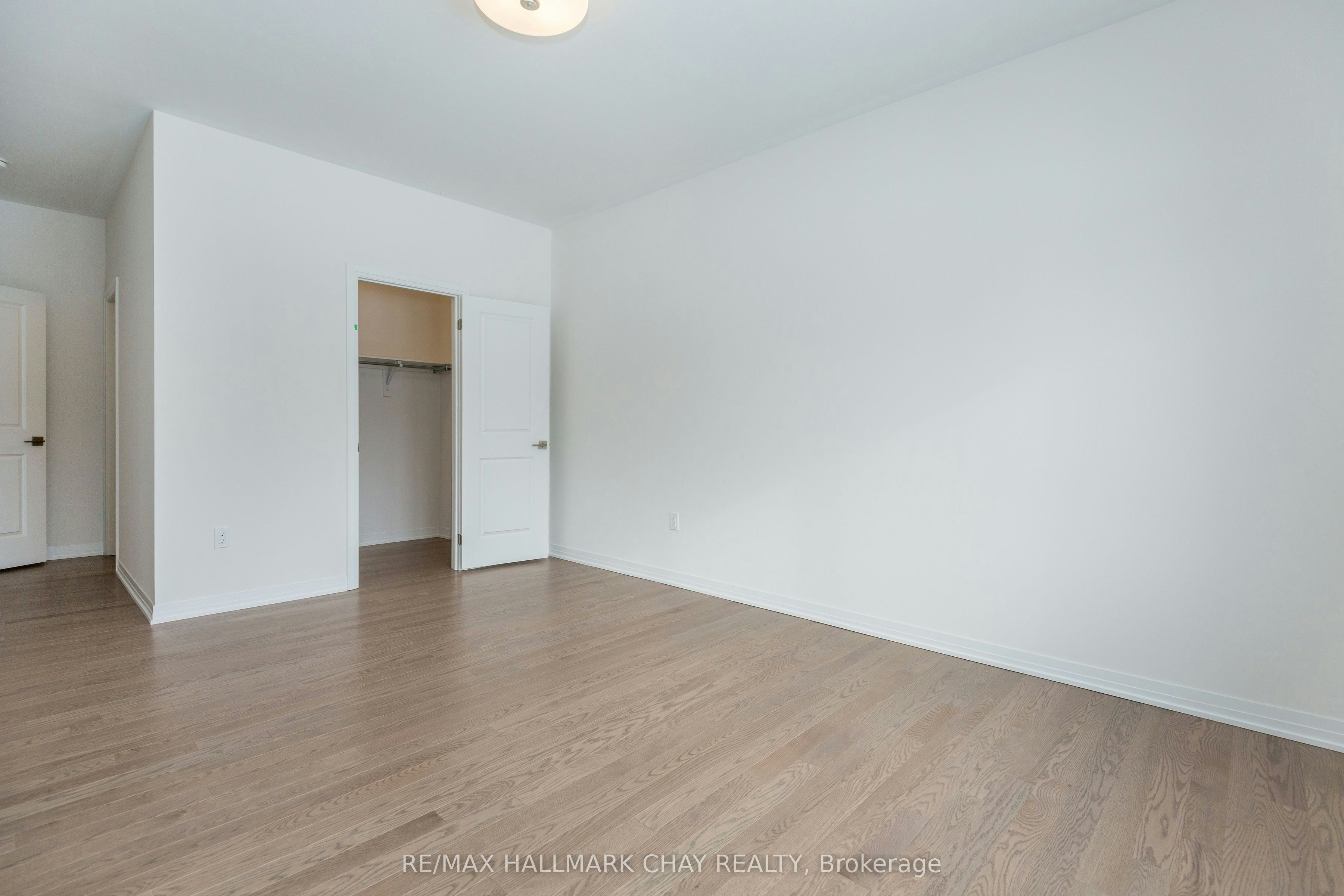3041 Sandy Acres Avenue, Severn, ON, L3V 8P9 - 12