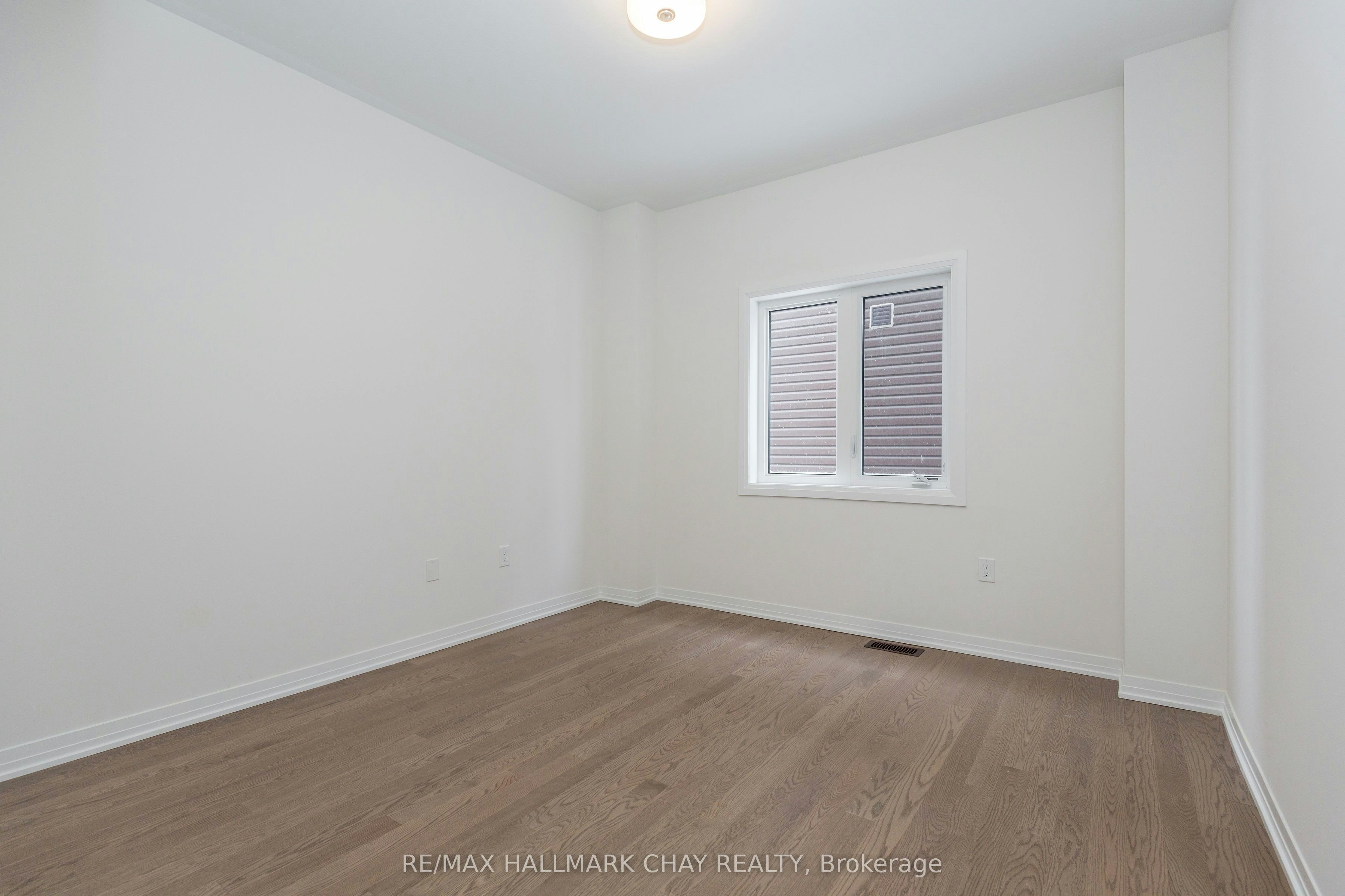 3041 Sandy Acres Avenue, Severn, ON, L3V 8P9 - 6