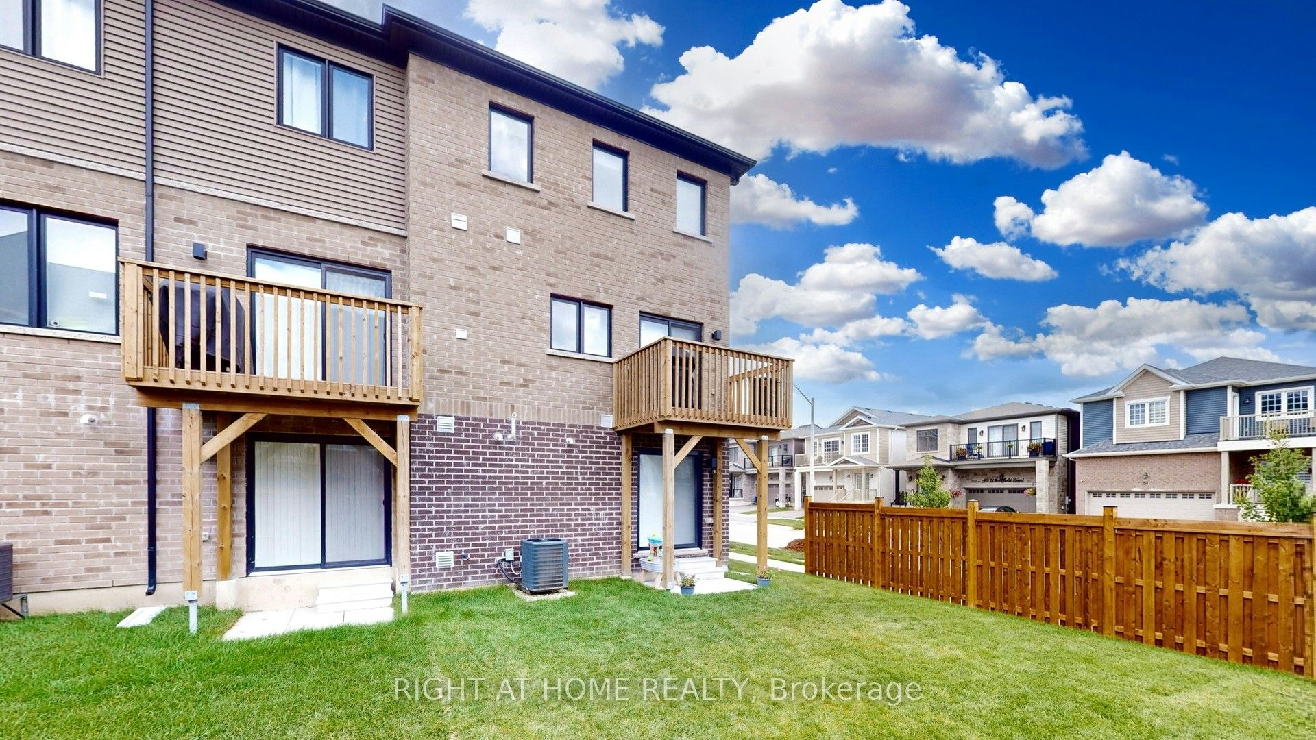 1 Pumpkin Corner Crescent, Barrie, ON, L9J 0T5 - 15