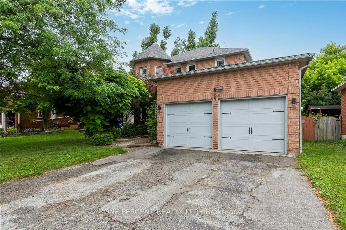 194 Livingstone Street W, Barrie, ON, L4N 6Z9