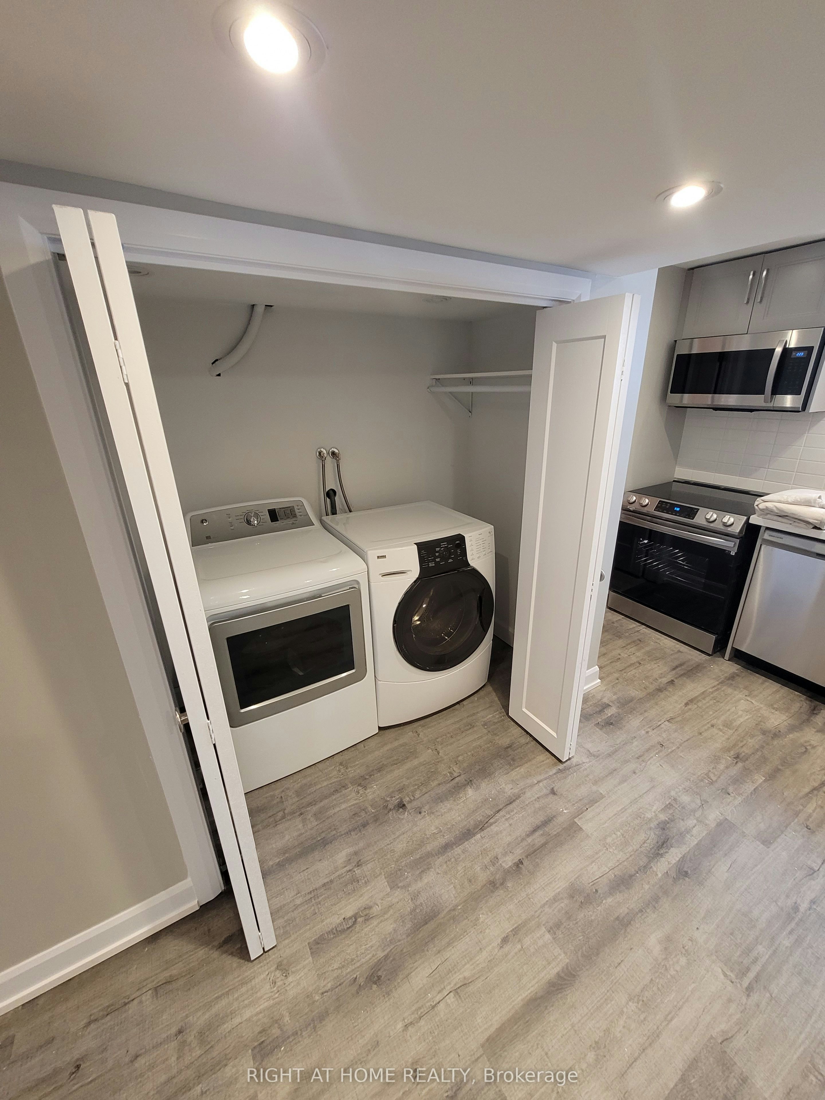 Lower-205 Cardinal Street, Barrie, ON, L4M 6G8 - 4