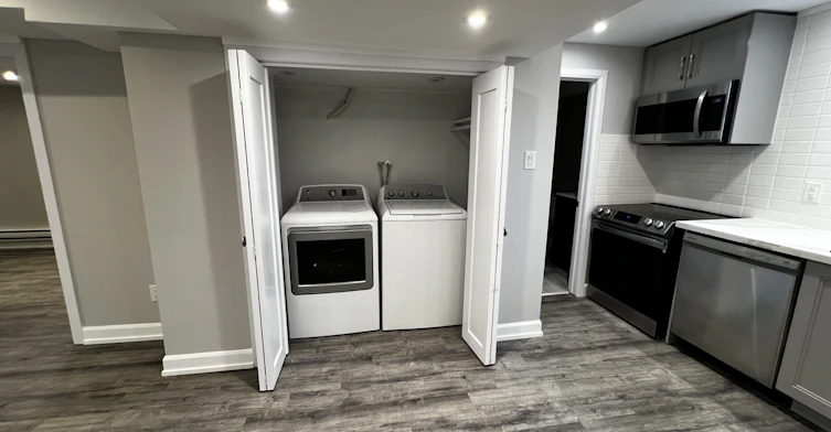 Lower-205 Cardinal Street, Barrie, ON, L4M 6G8 - 6