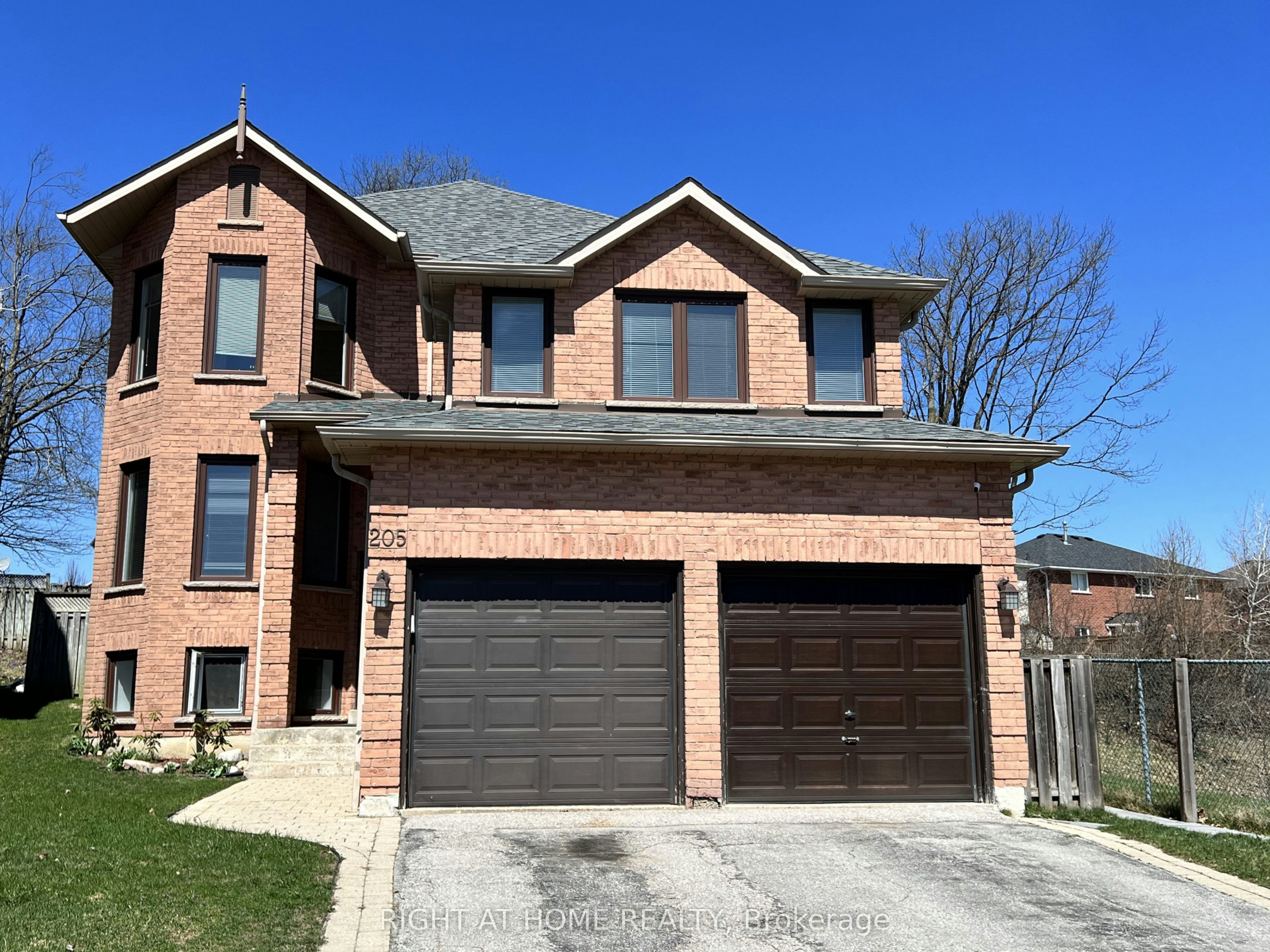 Lower-205 Cardinal Street, Barrie, ON, L4M 6G8