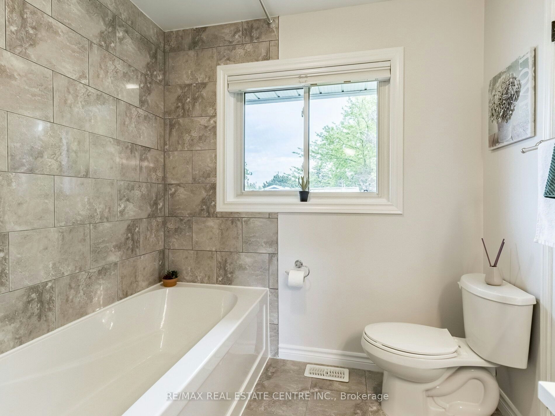 28 Teskey Court, Collingwood, ON, L9Y 4R9 - 25
