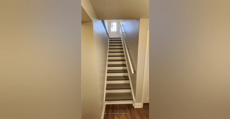 Lower-300 Cundles Road W, Barrie, ON, L4N 7C9 - 3
