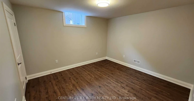 Lower-300 Cundles Road W, Barrie, ON, L4N 7C9 - 8