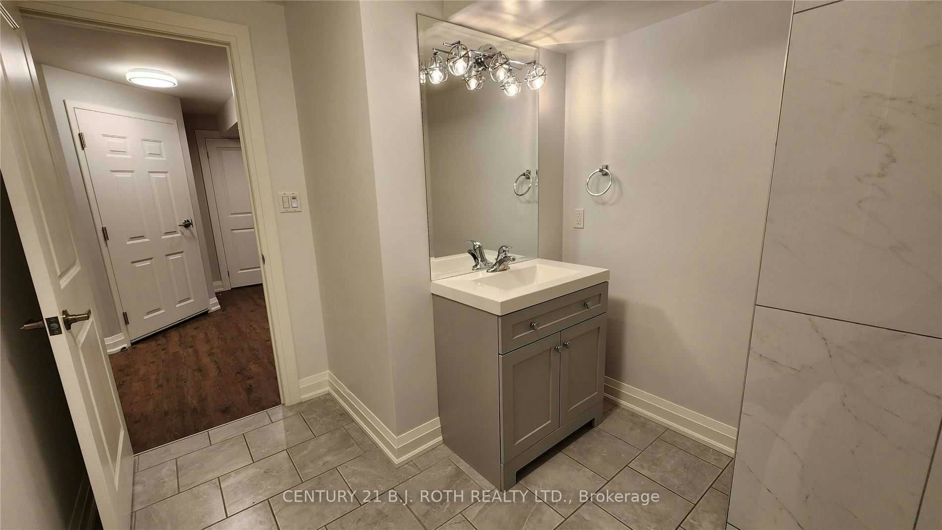 Lower-300 Cundles Road W, Barrie, ON, L4N 7C9 - 11