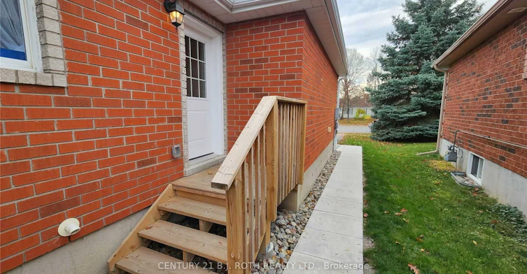 Lower-300 Cundles Road W, Barrie, ON, L4N 7C9 - 16